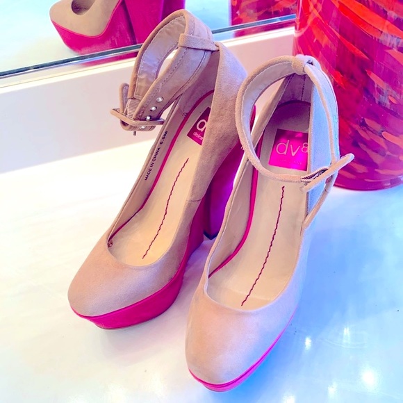 Dolce Vita Platforms - Picture 8 of 13